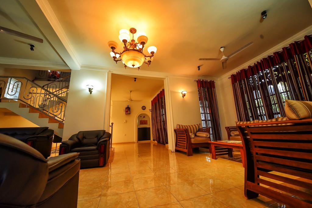 Asian Villa Негомбо Екстериор снимка