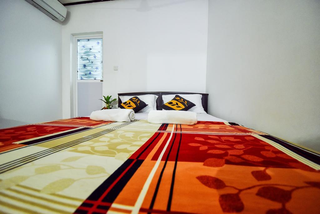 Asian Villa Негомбо Екстериор снимка